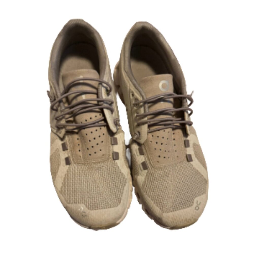 On Women's Cloud 5 Sneaker – Size 6